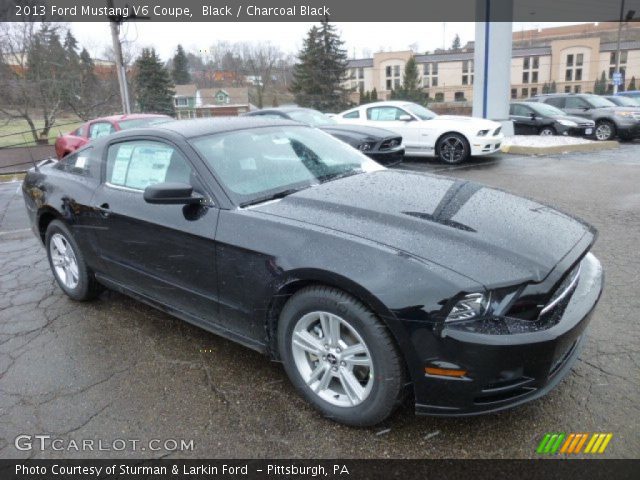 2013 Ford Mustang V6 Coupe in Black