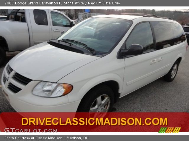 2005 Dodge Grand Caravan SXT in Stone White