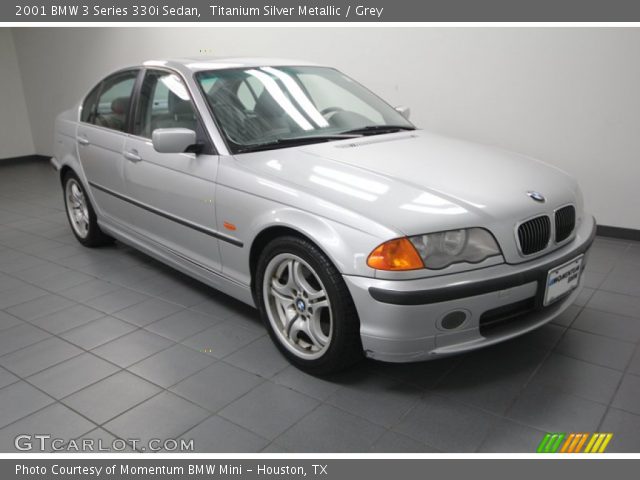 2001 BMW 3 Series 330i Sedan in Titanium Silver Metallic
