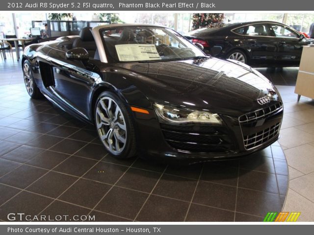 2012 Audi R8 Spyder 5.2 FSI quattro in Phantom Black Pearl Effect