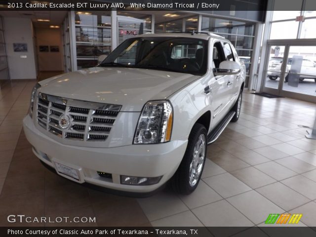 2013 Cadillac Escalade EXT Luxury AWD in White Diamond Tricoat