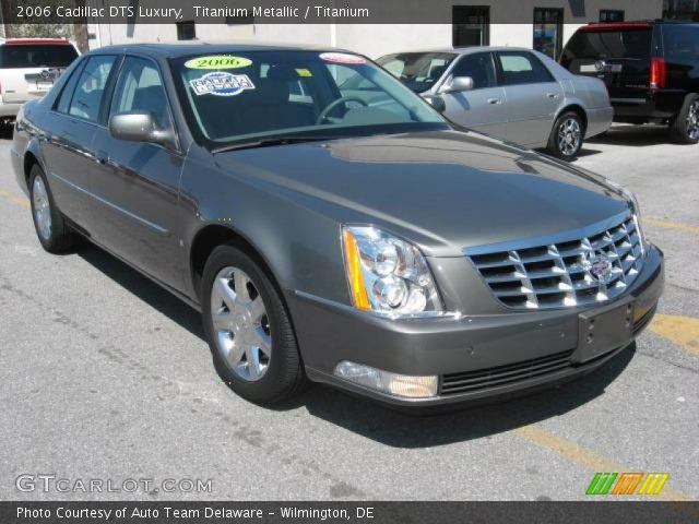 2006 Cadillac DTS Luxury in Titanium Metallic