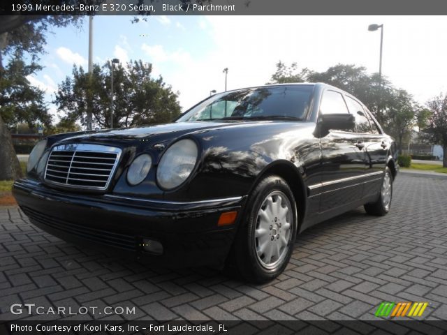 1999 Mercedes-Benz E 320 Sedan in Black