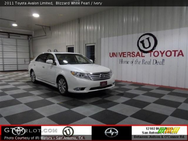 2011 Toyota Avalon Limited in Blizzard White Pearl