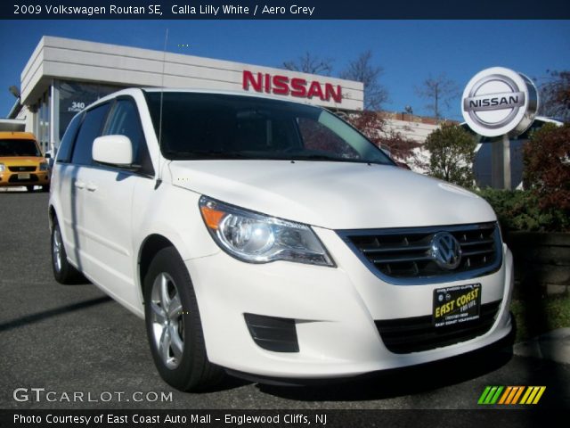 2009 Volkswagen Routan SE in Calla Lilly White