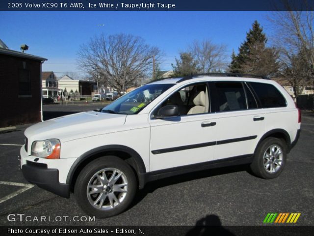 2005 Volvo XC90 T6 AWD in Ice White