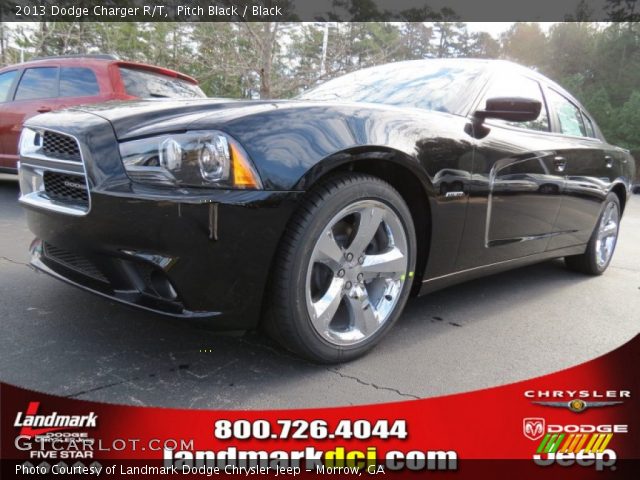 2013 Dodge Charger R/T in Pitch Black