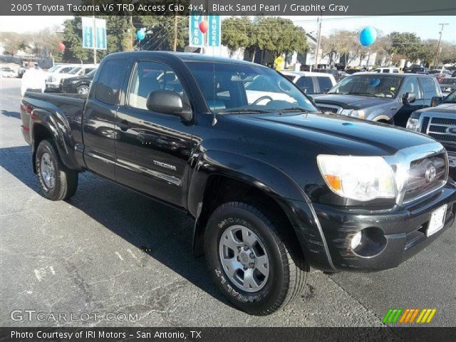 2005 Toyota Tacoma V6 TRD Access Cab 4x4 in Black Sand Pearl