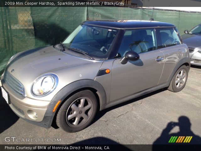 2009 Mini Cooper Hardtop in Sparkling Silver Metallic