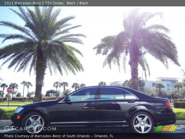 2011 Mercedes-Benz S 550 Sedan in Black
