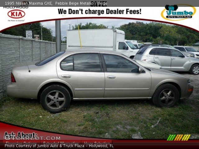 1995 Nissan Maxima GXE in Pebble Beige Metallic