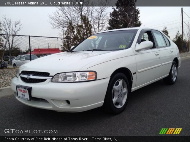 2001 Nissan Altima GXE in Cloud White