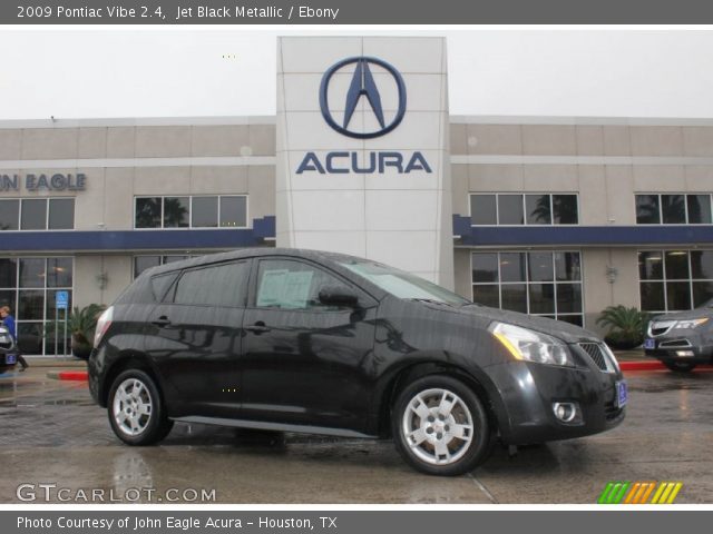 2009 Pontiac Vibe 2.4 in Jet Black Metallic