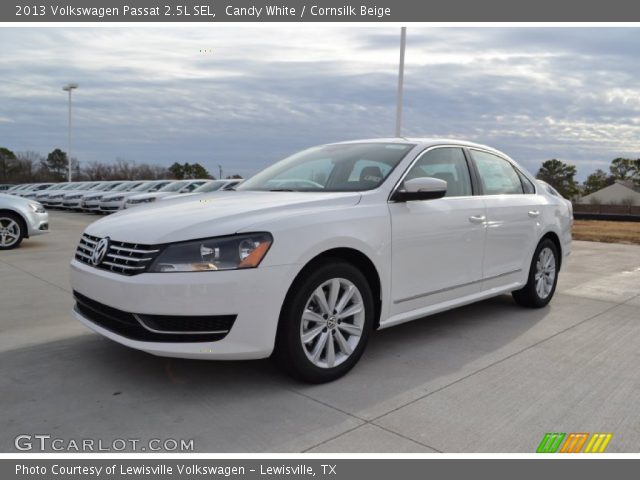 2013 Volkswagen Passat 2.5L SEL in Candy White