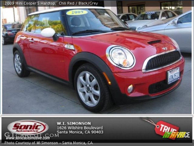 2009 Mini Cooper S Hardtop in Chili Red