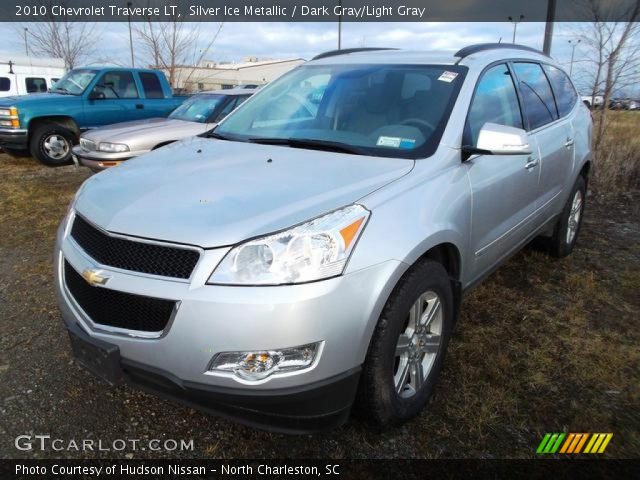 2010 Chevrolet Traverse LT in Silver Ice Metallic