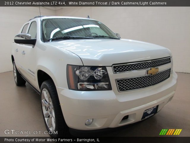 2012 Chevrolet Avalanche LTZ 4x4 in White Diamond Tricoat