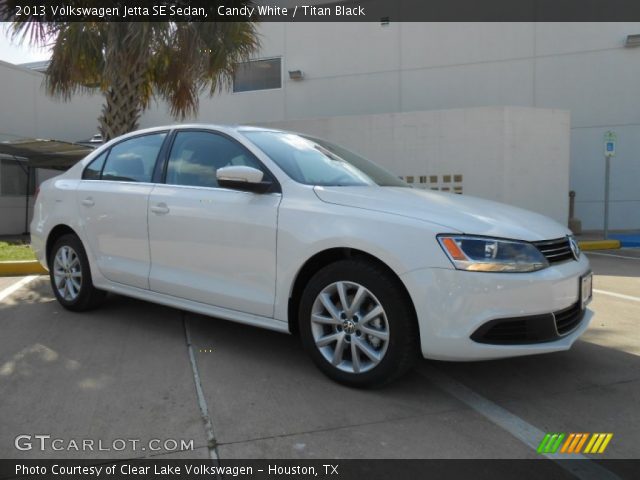 2013 Volkswagen Jetta SE Sedan in Candy White