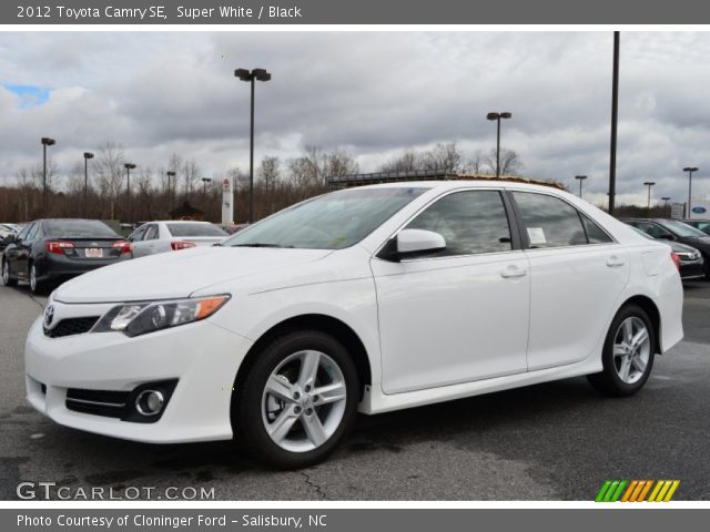 2012 Toyota Camry SE in Super White