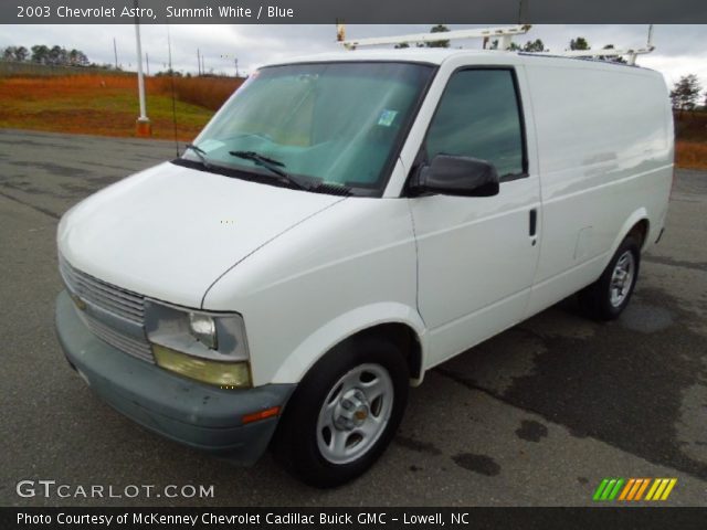 2003 Chevrolet Astro  in Summit White