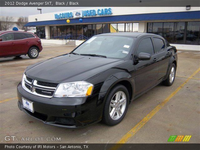 2012 Dodge Avenger SXT in Black