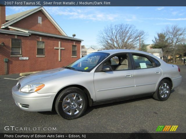 2007 Ford Taurus SE in Silver Frost Metallic