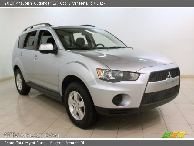 2010 Mitsubishi Outlander ES in Cool Silver Metallic