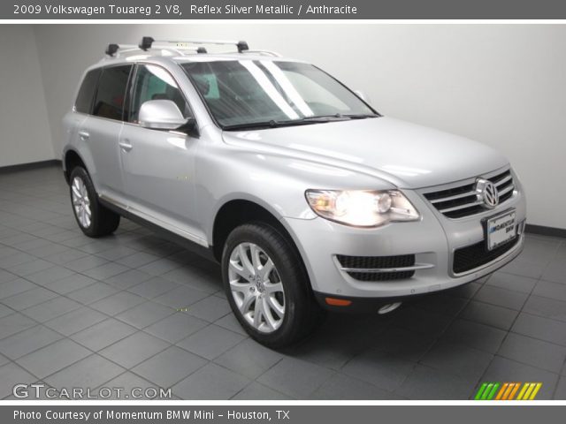 2009 Volkswagen Touareg 2 V8 in Reflex Silver Metallic