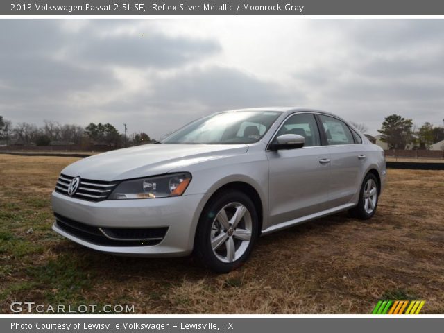 2013 Volkswagen Passat 2.5L SE in Reflex Silver Metallic