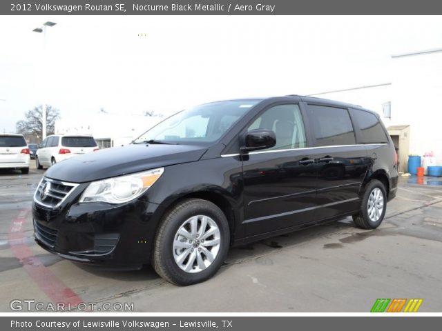 2012 Volkswagen Routan SE in Nocturne Black Metallic