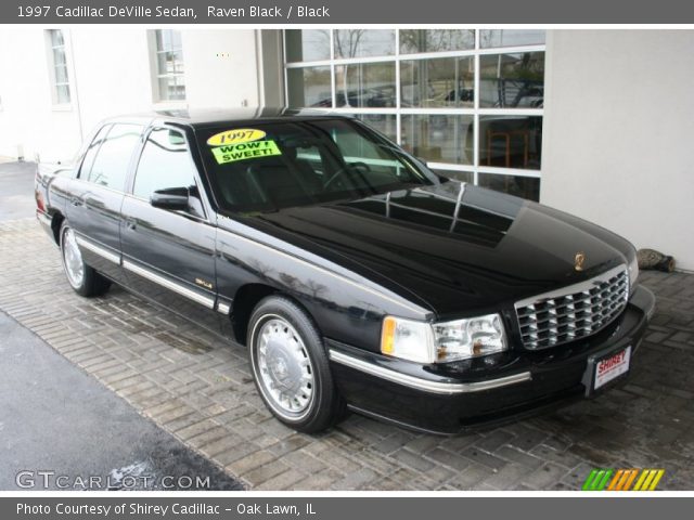 1997 Cadillac DeVille Sedan in Raven Black
