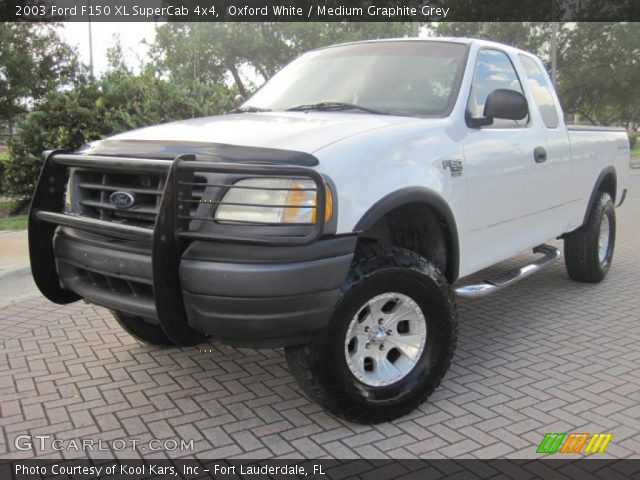 2003 Ford F150 XL SuperCab 4x4 in Oxford White