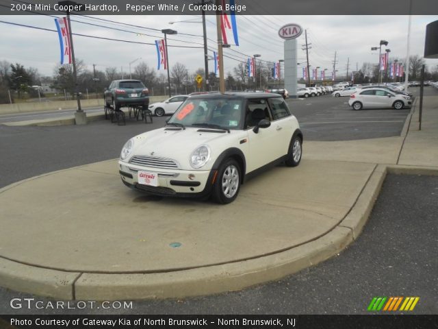 2004 Mini Cooper Hardtop in Pepper White