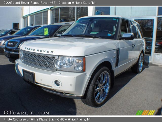 2006 Land Rover Range Rover HSE in Chawton White