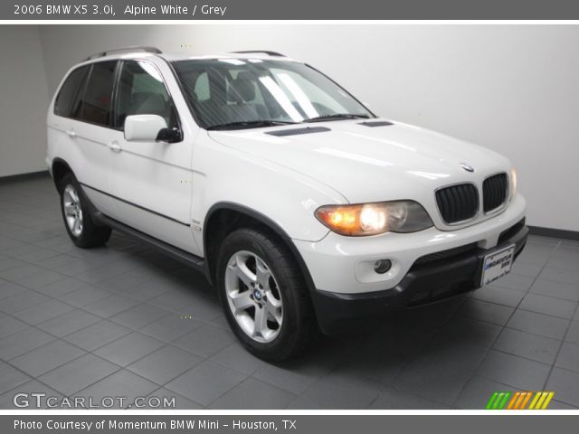2006 BMW X5 3.0i in Alpine White