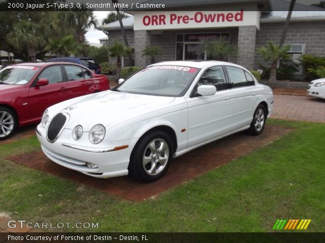 2000 Jaguar S-Type 3.0 in Spindrift White