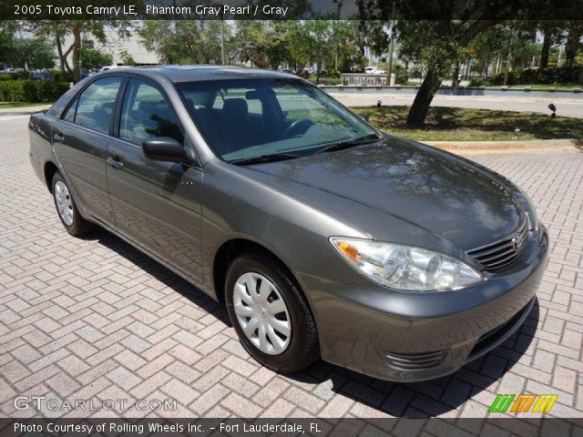 2005 Toyota Camry LE in Phantom Gray Pearl