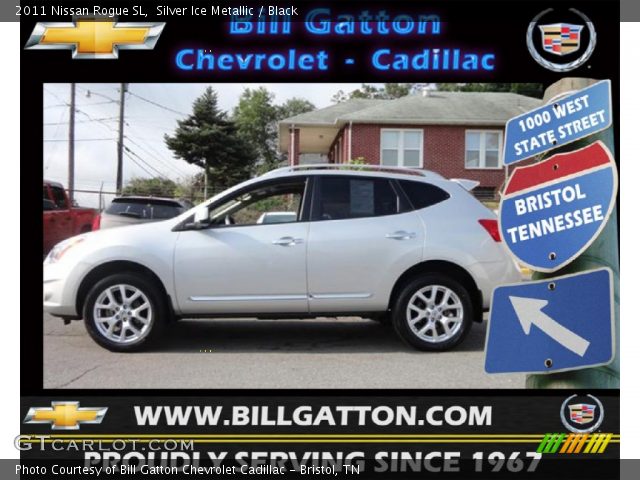 2011 Nissan Rogue SL in Silver Ice Metallic