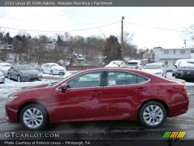 2013 Lexus ES 300h Hybrid in Matador Red Mica