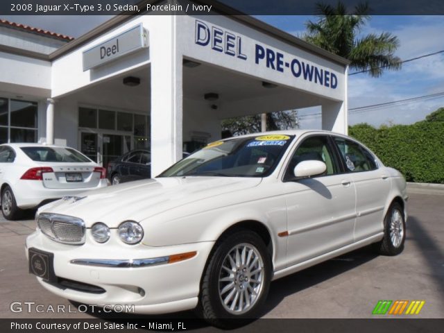 2008 Jaguar X-Type 3.0 Sedan in Porcelain