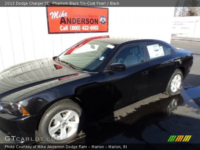 2013 Dodge Charger SE in Phantom Black Tri-Coat Pearl