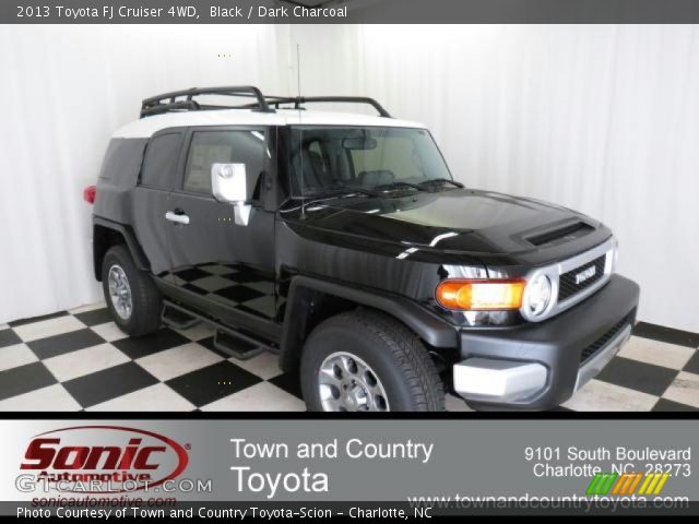 2013 Toyota FJ Cruiser 4WD in Black