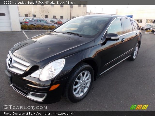 2006 Mercedes-Benz R 500 4Matic in Black