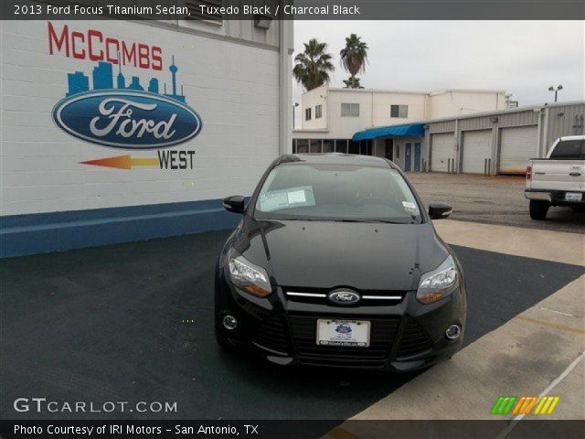 2013 Ford Focus Titanium Sedan in Tuxedo Black