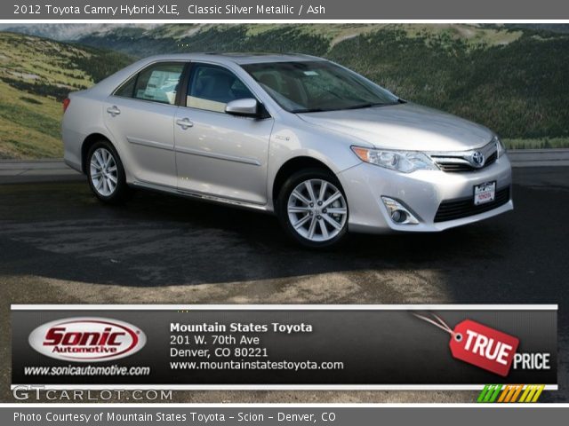 2012 Toyota Camry Hybrid XLE in Classic Silver Metallic