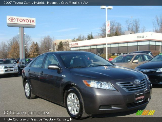 2007 Toyota Camry Hybrid in Magnetic Gray Metallic