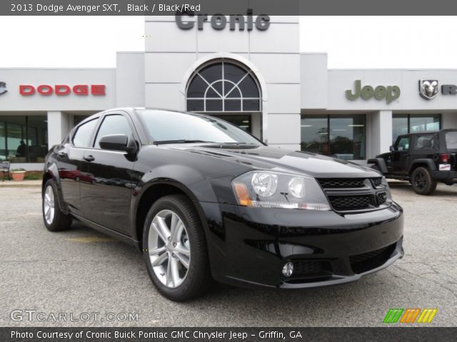 2013 Dodge Avenger SXT in Black