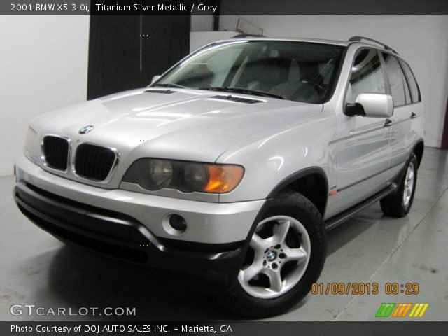 2001 BMW X5 3.0i in Titanium Silver Metallic