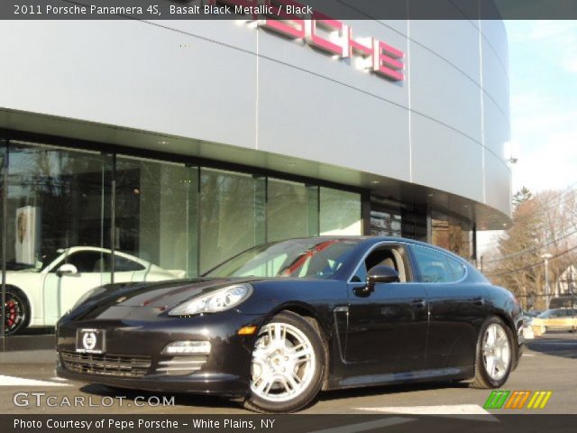 2011 Porsche Panamera 4S in Basalt Black Metallic