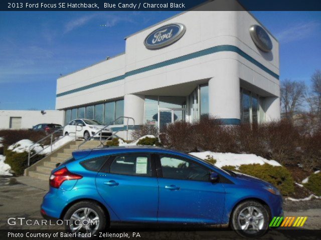 2013 Ford Focus SE Hatchback in Blue Candy